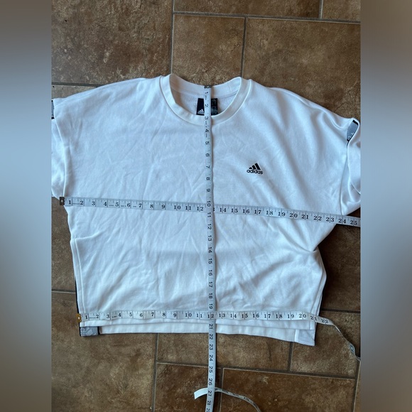 WHITE ADIDAS NIKE SWEATSHIRT WITH DETAILED SIDE SLIT, crew neck - Picture 10 of 11
